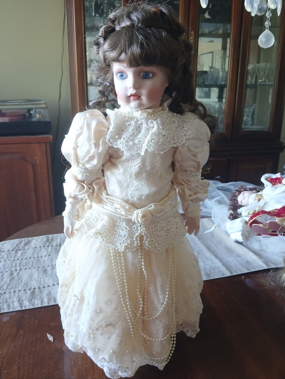Franklin Mint Vintage Bru Bride Victorian Porcelain Doll With Stand